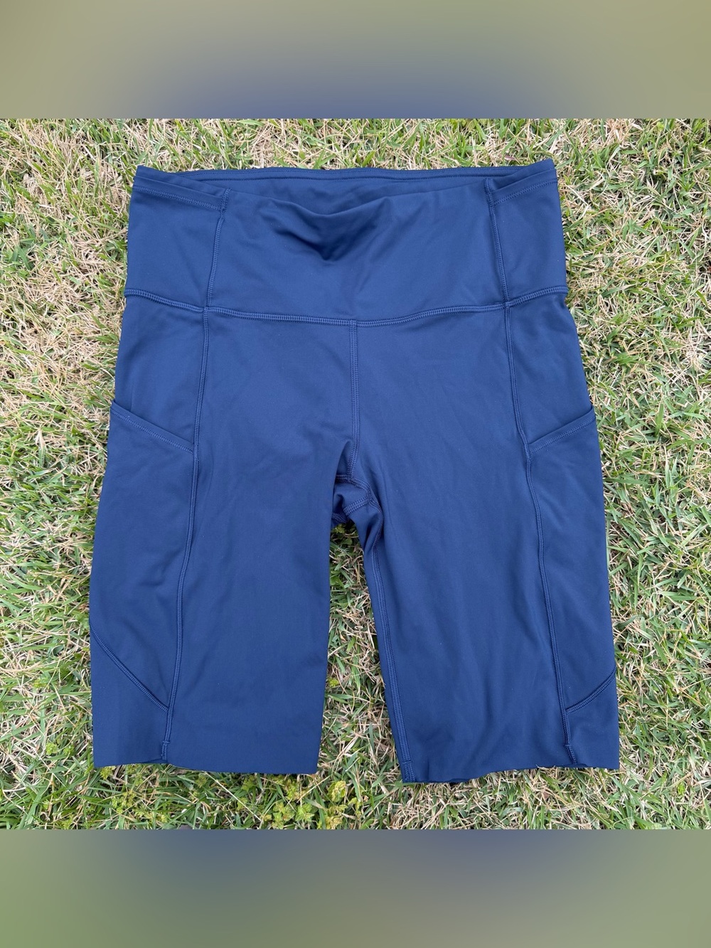 Lululemon fast and free navy high rise biker short 8” inseam nwot - Picture 2 of 4